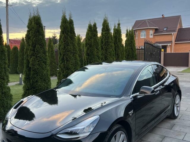 Чорний Тесла Модель 3, об'ємом двигуна 0 л та пробігом 130 тис. км за 17500 $, фото 1 на Automoto.ua