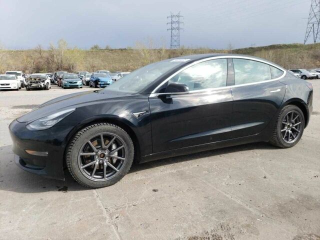 Чорний Тесла Модель 3, об'ємом двигуна 0 л та пробігом 42 тис. км за 6000 $, фото 1 на Automoto.ua