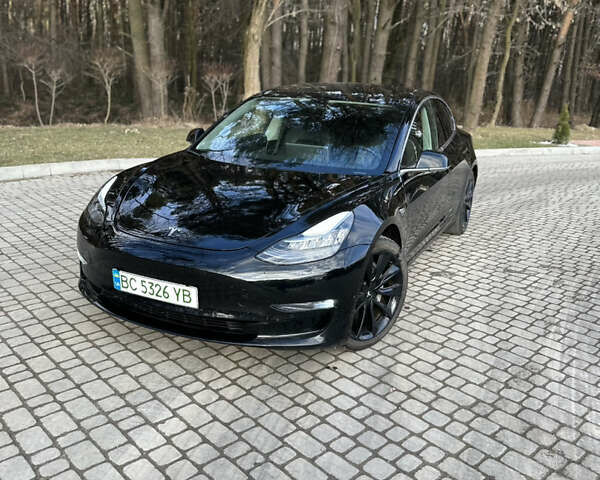 Черный Тесла Модель 3, объемом двигателя 0 л и пробегом 107 тыс. км за 16300 $, фото 1 на Automoto.ua
