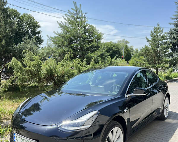 Чорний Тесла Модель 3, об'ємом двигуна 0 л та пробігом 25 тис. км за 17850 $, фото 1 на Automoto.ua