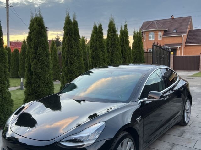 Черный Тесла Модель 3, объемом двигателя 0 л и пробегом 130 тыс. км за 18500 $, фото 1 на Automoto.ua