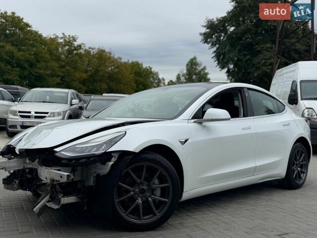 Чорний Тесла Модель 3, об'ємом двигуна 0 л та пробігом 147 тис. км за 12999 $, фото 1 на Automoto.ua