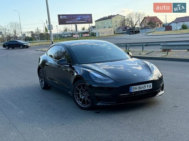 Черный Тесла Модель 3, объемом двигателя 0 л и пробегом 130 тыс. км за 15999 $, фото 1 на Automoto.ua