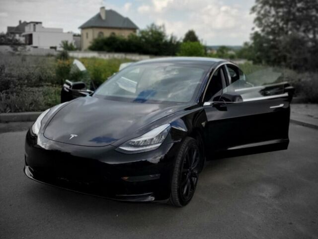 Чорний Тесла Модель 3, об'ємом двигуна 0 л та пробігом 3 тис. км за 39999 $, фото 1 на Automoto.ua