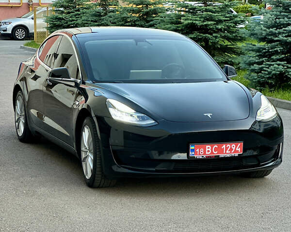 Черный Тесла Модель 3, объемом двигателя 0 л и пробегом 156 тыс. км за 14500 $, фото 1 на Automoto.ua