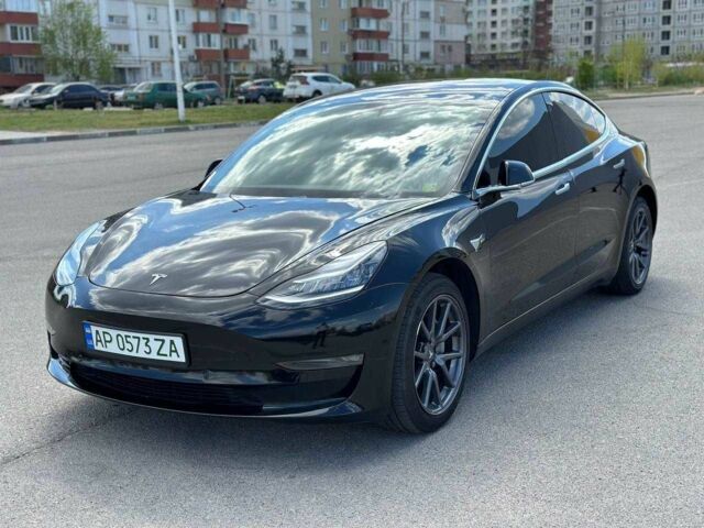 Чорний Тесла Модель 3, об'ємом двигуна 0 л та пробігом 65 тис. км за 29999 $, фото 1 на Automoto.ua
