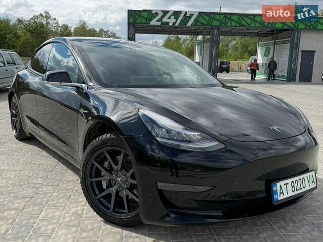 Черный Тесла Модель 3, объемом двигателя 0 л и пробегом 136 тыс. км за 18200 $, фото 1 на Automoto.ua