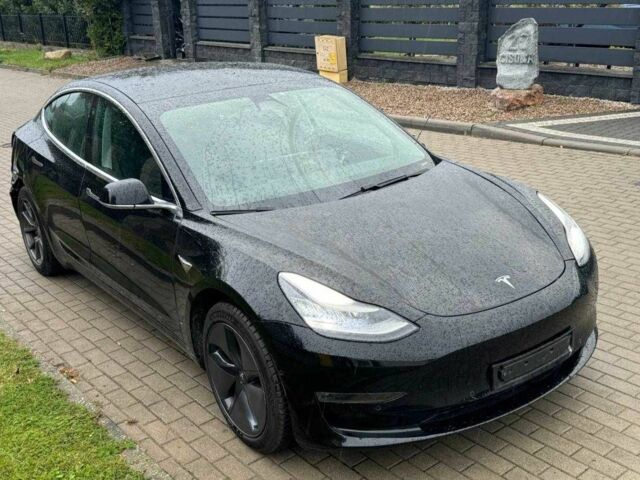 Чорний Тесла Модель 3, об'ємом двигуна 0 л та пробігом 67 тис. км за 9900 $, фото 1 на Automoto.ua