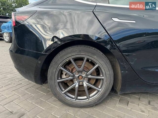 Чорний Тесла Модель 3, об'ємом двигуна 0 л та пробігом 207 тис. км за 12900 $, фото 1 на Automoto.ua