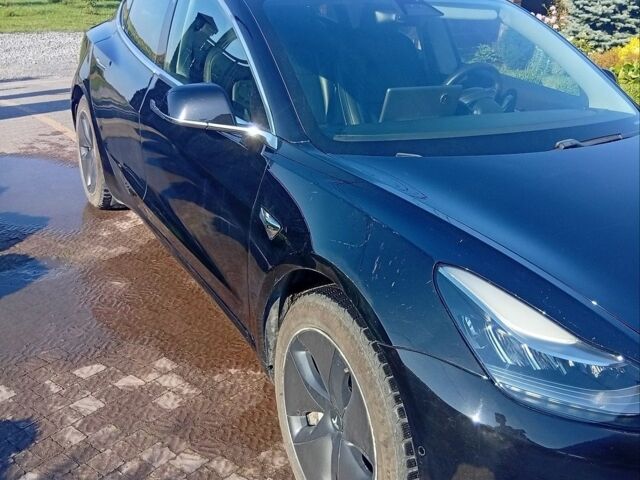 Чорний Тесла Модель 3, об'ємом двигуна 0 л та пробігом 187 тис. км за 11300 $, фото 1 на Automoto.ua