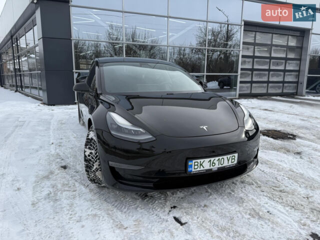 Черный Тесла Модель 3, объемом двигателя 0 л и пробегом 236 тыс. км за 15050 $, фото 1 на Automoto.ua