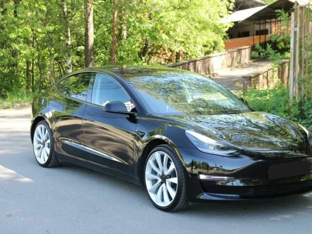 Чорний Тесла Модель 3, об'ємом двигуна 0 л та пробігом 65 тис. км за 18000 $, фото 1 на Automoto.ua