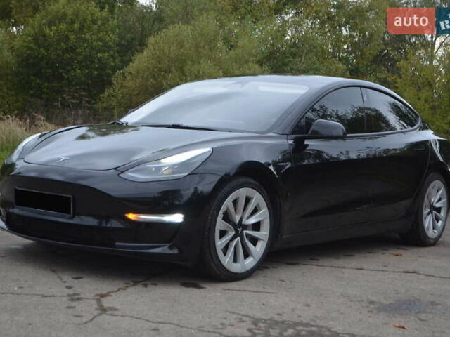 Тесла Модель 3 2021 в Львове на Automoto.ua Черный Тесла Модель 3, объемом двигателя 0 л и пробегом 145 тыс. км за 19000 $, фото 1 на Automoto.ua