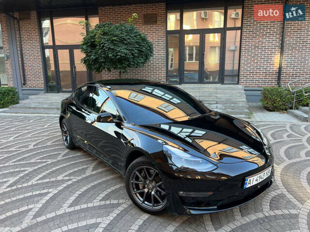 Чорний Тесла Модель 3, об'ємом двигуна 0 л та пробігом 54 тис. км за 18800 $, фото 1 на Automoto.ua