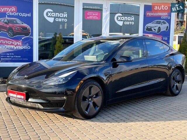 Чорний Тесла Модель 3, об'ємом двигуна 0 л та пробігом 43 тис. км за 23000 $, фото 1 на Automoto.ua