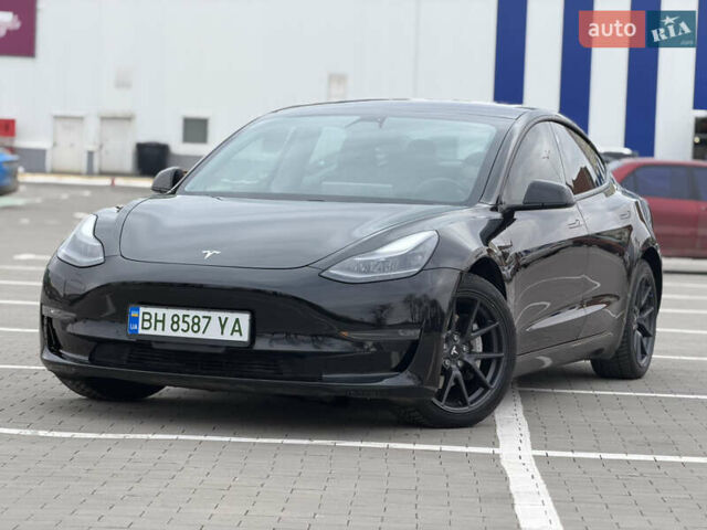 Черный Тесла Модель 3, объемом двигателя 0 л и пробегом 80 тыс. км за 18700 $, фото 1 на Automoto.ua