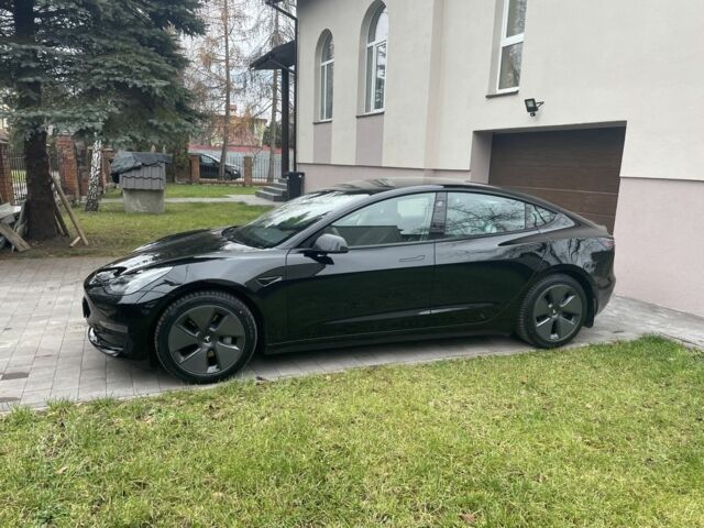 Черный Тесла Модель 3, объемом двигателя 0 л и пробегом 90 тыс. км за 17600 $, фото 1 на Automoto.ua