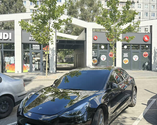 Черный Тесла Модель 3, объемом двигателя 0 л и пробегом 96 тыс. км за 22200 $, фото 1 на Automoto.ua