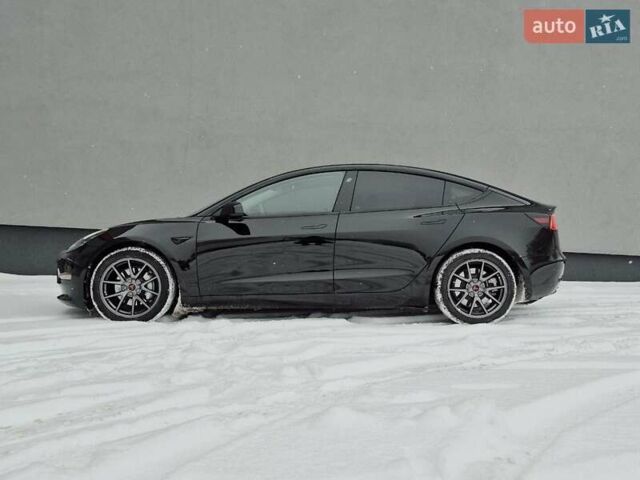Черный Тесла Модель 3, объемом двигателя 0 л и пробегом 65 тыс. км за 24999 $, фото 1 на Automoto.ua