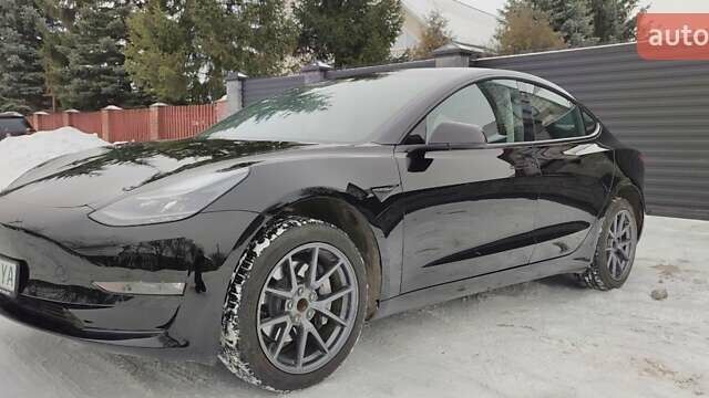 Чорний Тесла Модель 3, об'ємом двигуна 0 л та пробігом 45 тис. км за 17600 $, фото 1 на Automoto.ua