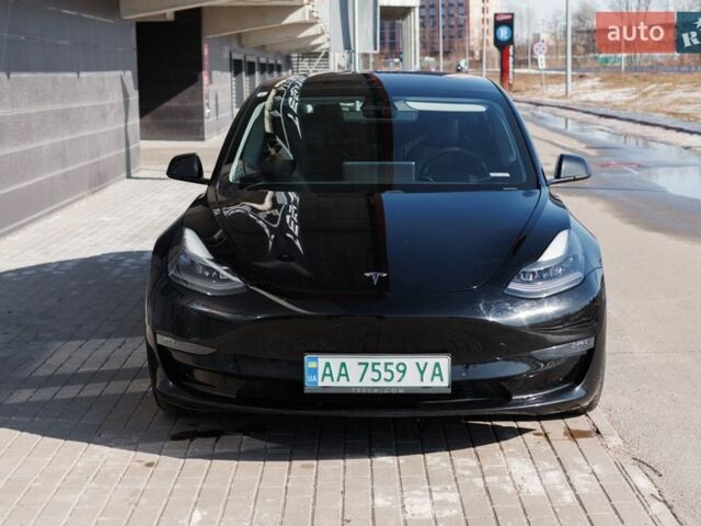Чорний Тесла Модель 3, об'ємом двигуна 0 л та пробігом 65 тис. км за 27500 $, фото 1 на Automoto.ua