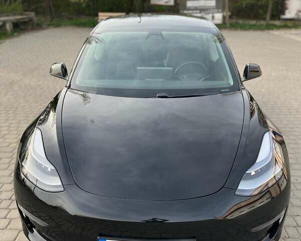 Чорний Тесла Модель 3, об'ємом двигуна 0 л та пробігом 70 тис. км за 34500 $, фото 1 на Automoto.ua