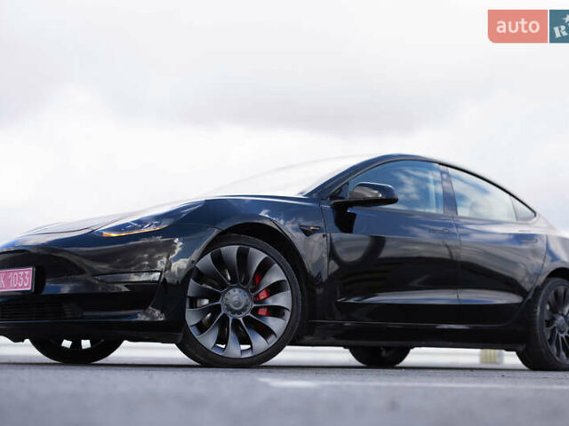 Тесла Модель 3 2021 в Львове на Automoto.ua Черный Тесла Модель 3, объемом двигателя 0 л и пробегом 35 тыс. км за 25499 $, фото 1 на Automoto.ua