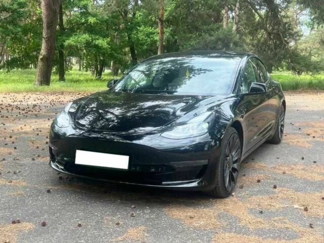 Чорний Тесла Модель 3, об'ємом двигуна 0 л та пробігом 90 тис. км за 14600 $, фото 1 на Automoto.ua