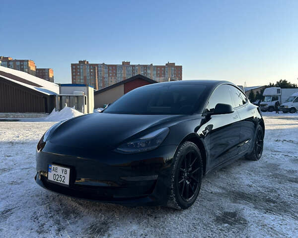 Черный Тесла Модель 3, объемом двигателя 0 л и пробегом 93 тыс. км за 19500 $, фото 1 на Automoto.ua