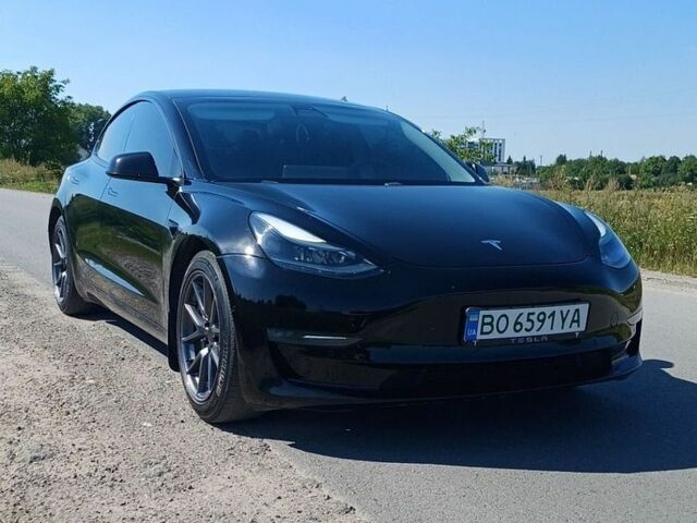 Чорний Тесла Модель 3, об'ємом двигуна 0 л та пробігом 52 тис. км за 16900 $, фото 1 на Automoto.ua