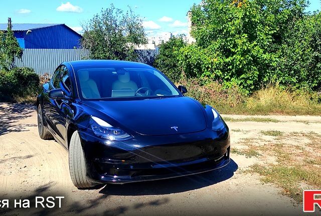 Чорний Тесла Модель 3, об'ємом двигуна 0.3 л та пробігом 120 тис. км за 17500 $, фото 1 на Automoto.ua