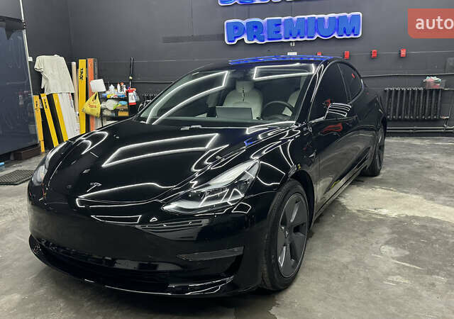 Чорний Тесла Модель 3, об'ємом двигуна 0 л та пробігом 59 тис. км за 23500 $, фото 1 на Automoto.ua