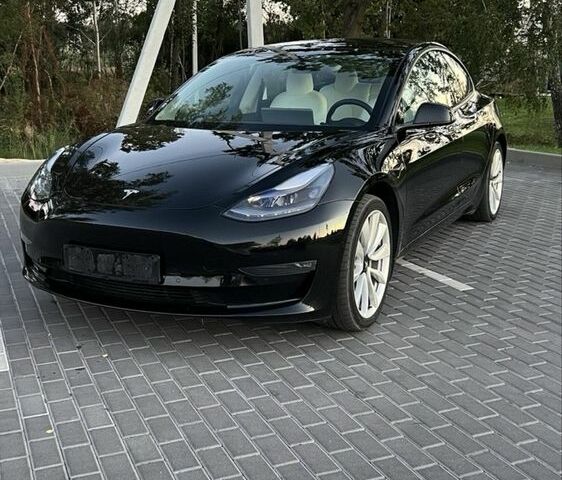 Чорний Тесла Модель 3, об'ємом двигуна 0 л та пробігом 99 тис. км за 33000 $, фото 1 на Automoto.ua
