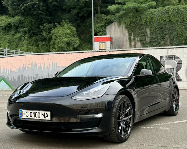 Черный Тесла Модель 3, объемом двигателя 0 л и пробегом 58 тыс. км за 25700 $, фото 1 на Automoto.ua