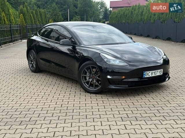 Черный Тесла Модель 3, объемом двигателя 0 л и пробегом 171 тыс. км за 18000 $, фото 1 на Automoto.ua