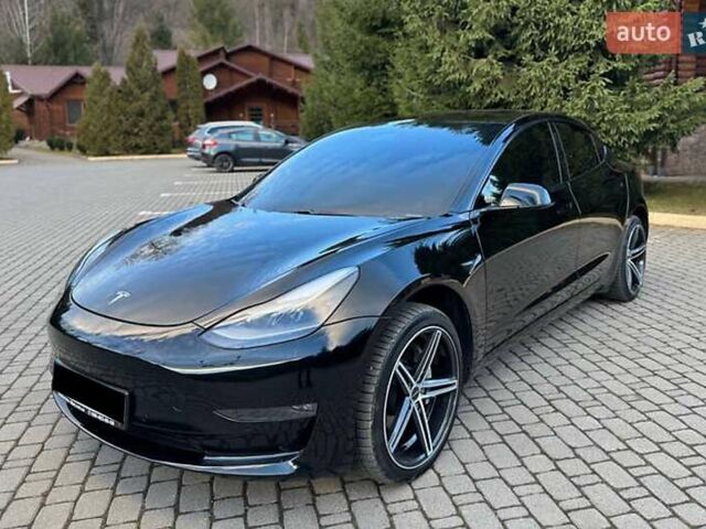 Чорний Тесла Модель 3, об'ємом двигуна 0 л та пробігом 55 тис. км за 19000 $, фото 1 на Automoto.ua