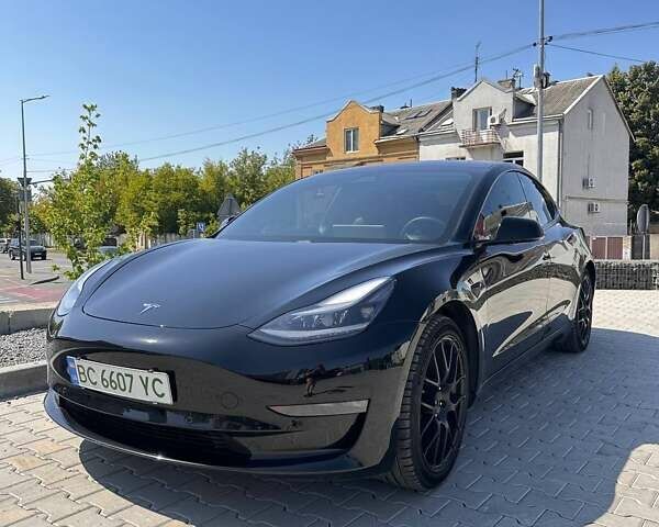 Черный Тесла Модель 3, объемом двигателя 0 л и пробегом 96 тыс. км за 21500 $, фото 1 на Automoto.ua