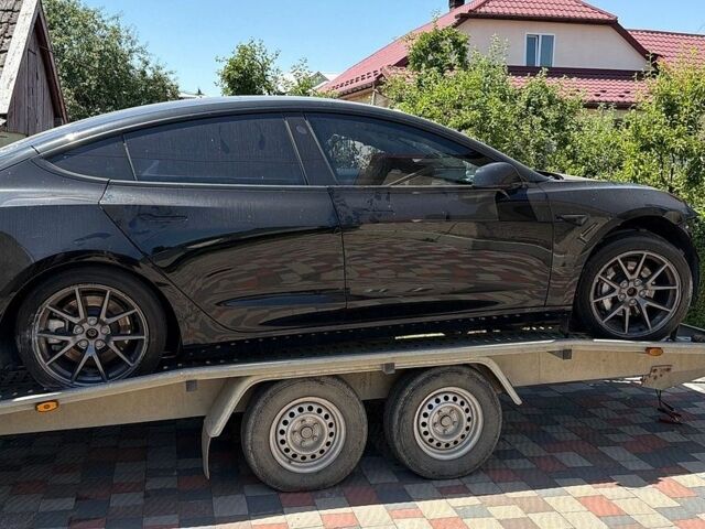 Черный Тесла Модель 3, объемом двигателя 0 л и пробегом 43 тыс. км за 12600 $, фото 1 на Automoto.ua