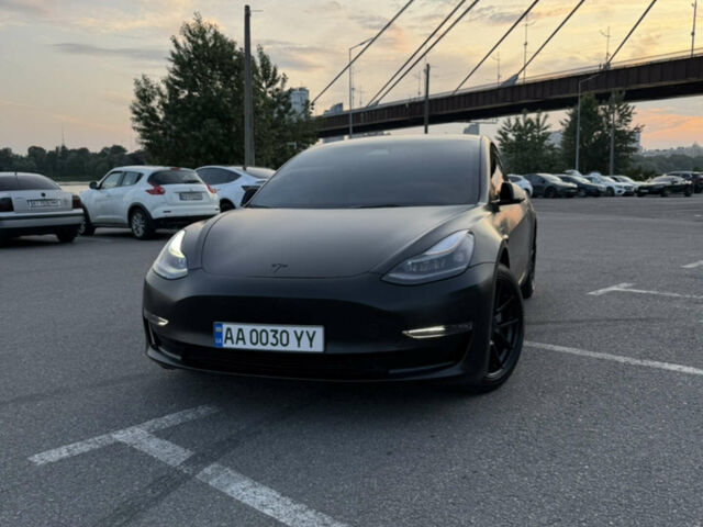 Чорний Тесла Модель 3, об'ємом двигуна 0 л та пробігом 11 тис. км за 22000 $, фото 1 на Automoto.ua