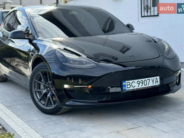 Чорний Тесла Модель 3, об'ємом двигуна 0 л та пробігом 38 тис. км за 14999 $, фото 1 на Automoto.ua
