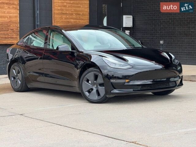 Чорний Тесла Модель 3, об'ємом двигуна 0 л та пробігом 37 тис. км за 5400 $, фото 1 на Automoto.ua