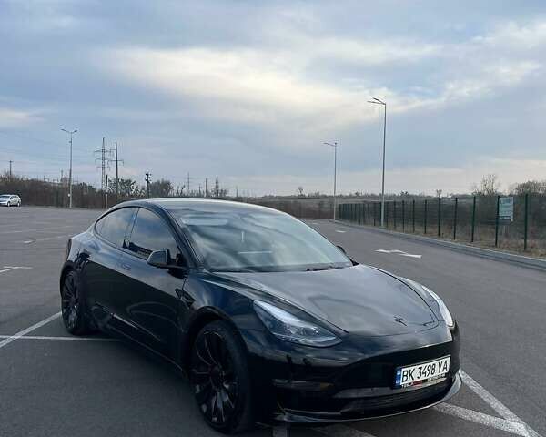 Черный Тесла Модель 3, объемом двигателя 0 л и пробегом 44 тыс. км за 25500 $, фото 1 на Automoto.ua