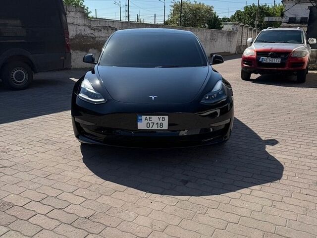 Черный Тесла Модель 3, объемом двигателя 0 л и пробегом 115 тыс. км за 19700 $, фото 1 на Automoto.ua