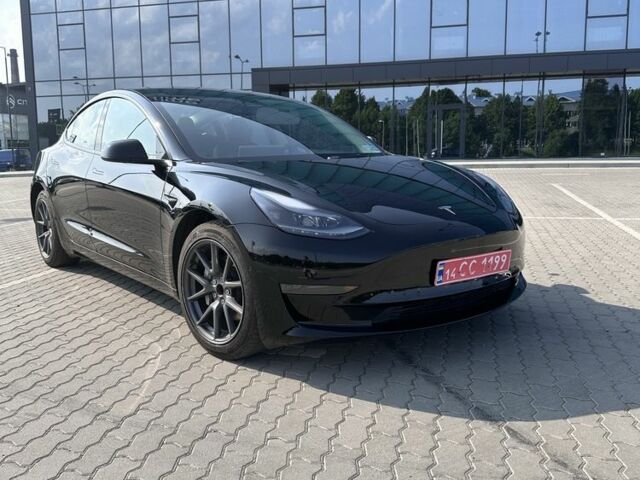 Черный Тесла Модель 3, объемом двигателя 0 л и пробегом 43 тыс. км за 18500 $, фото 1 на Automoto.ua