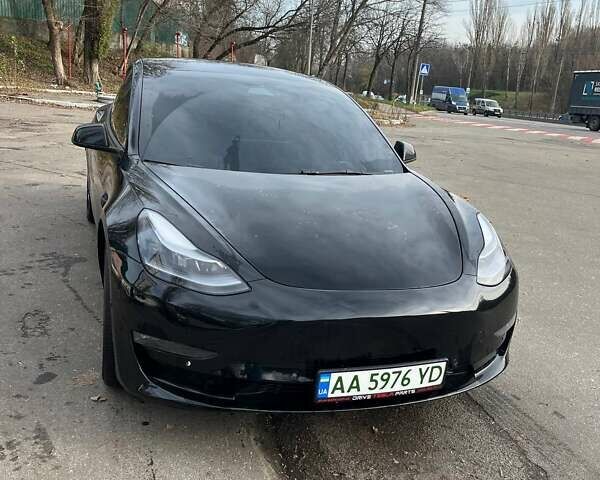 Черный Тесла Модель 3, объемом двигателя 0 л и пробегом 240 тыс. км за 18800 $, фото 1 на Automoto.ua