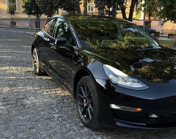 Чорний Тесла Модель 3, об'ємом двигуна 0 л та пробігом 125 тис. км за 18900 $, фото 1 на Automoto.ua