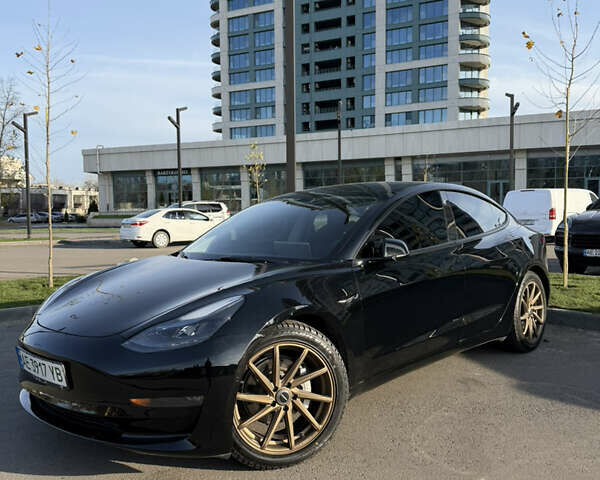 Черный Тесла Модель 3, объемом двигателя 0 л и пробегом 88 тыс. км за 22500 $, фото 1 на Automoto.ua