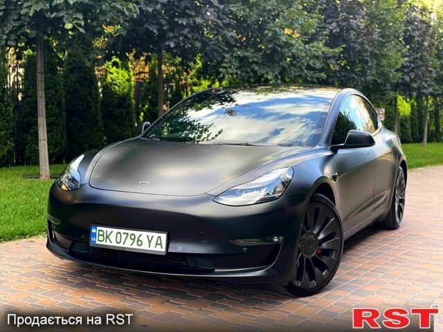 Черный Тесла Модель 3, объемом двигателя 0 л и пробегом 88 тыс. км за 29000 $, фото 1 на Automoto.ua