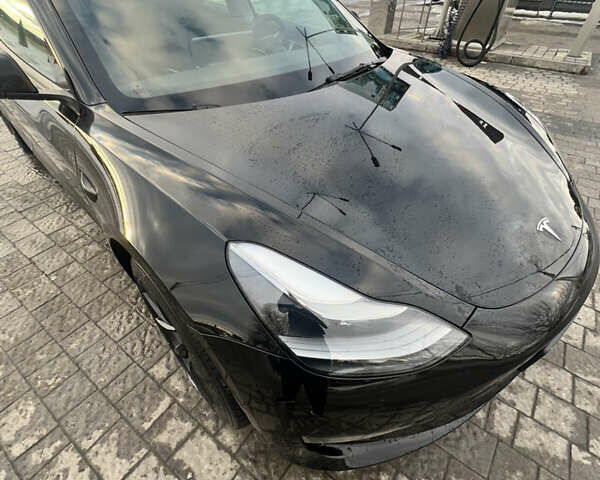 Чорний Тесла Модель 3, об'ємом двигуна 0 л та пробігом 61 тис. км за 21900 $, фото 1 на Automoto.ua