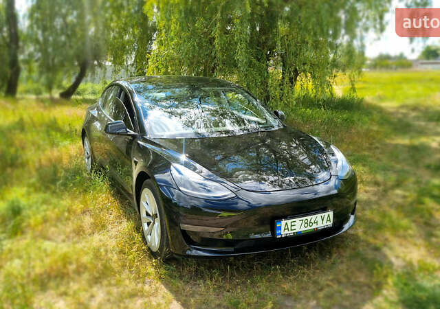 Чорний Тесла Модель 3, об'ємом двигуна 0 л та пробігом 129 тис. км за 21490 $, фото 1 на Automoto.ua
